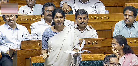 dmk mp kanimojhi in loksabha os