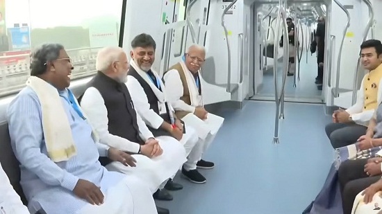 pm modi with dk shivkumar