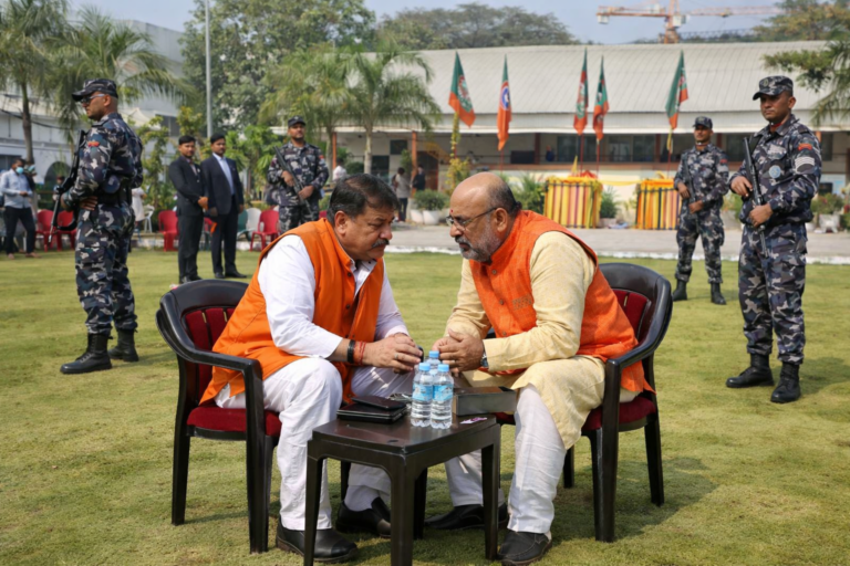 Kailsah vijayvargia meeting bjp office