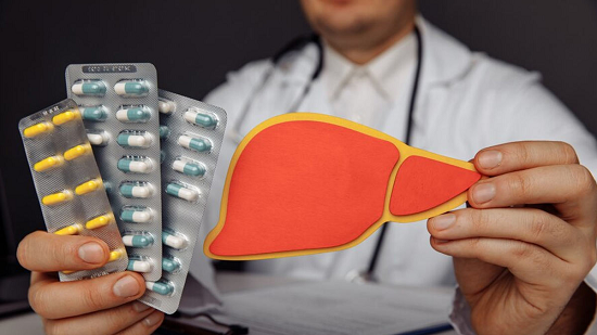 antibaitic dangers to liver